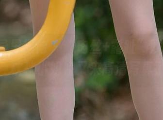 IESS异思趣向 – “肉丝+露趾”双重诱惑，秋秋小姐姐又来高清写真了