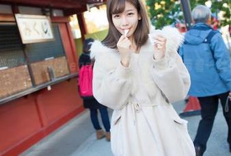 IMiss爱蜜社 – 莉娜lena清纯的美图，果然带着一丝不经意的撩拨。