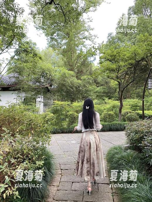 July芝岚 微密圈 - July芝岚和她的黑与白,原图中没两张擦边球!