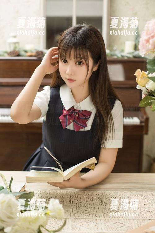 寻找喵糖映画的下一个图包，无圣光的花季婴儿肥少女，敢不敢看？