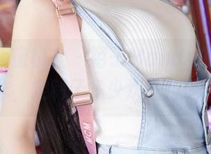 MiiTao蜜桃社 – 陌子Mandy的泳池大作，定制了多少次才合适？