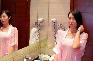 PANS – 美图更新，狐狸这次的试镜让我想到了秋天里悄然流动的风，凉凉的
