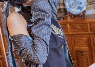高清作品集：Quan冉有点饿不止是“透明”，还有点疯狂的想象空间。