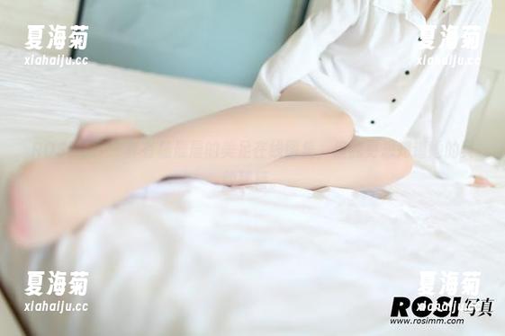 ROSI写真 - 真有杨晨晨的美足在线图集，但我更想知道她的其他秘籍。