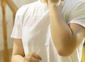 ROSI的全套泳装图片，让人意外发现了新的‘水下’风格？