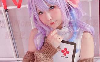看着SayoMomo穿着兴登堡兔女郎装的原图，我在想，我的眼睛亲扑啥方向？