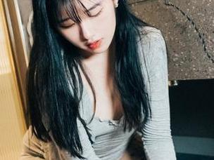 高清时刻，Sonson(손손)跟皮衣的迷雾互动图册。