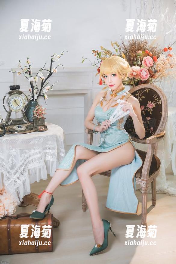 私房图集大公开！Tomoyo酱化身赫敏女仆，旁边的船长正在打瞌睡？