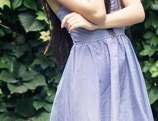 TouTiao头条女神 – 原图解密？莫晓希和修女的另类邂逅！