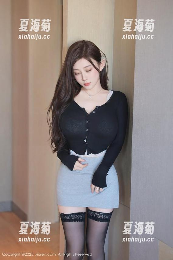 Xiuren秀人网-李丽莎 Xiuren秀人网 - 李丽莎的私房图包新发现:连体衣不止这一种
