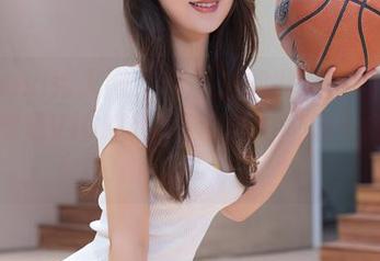 Xiuren秀人网 – 你见过如此清晰的自我？陈雅漫VICKY的高清自拍图集不让你失望！