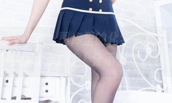 beautyleg – 图库里的化学反应：Jenny和她的吊带，让人分不清重点在哪。