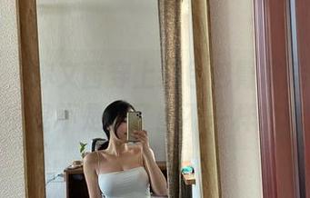 微密圈 – 你文茜穿上红色包臀裙后，写真作品中是不是多了些不一样的味道？