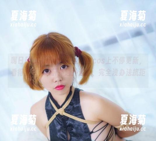 啊日日_Ganlory在圣诞的cos上不停更新，看得我这小心肝扑通扑通的，完全没办法抗拒。