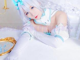 谁能想到，墨玉M女孩的写真集里竟然闪烁着那么多“小心机”。