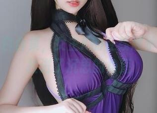 翻翻黑白合集，女主K的在线展示又把我拉进了沉思的角落