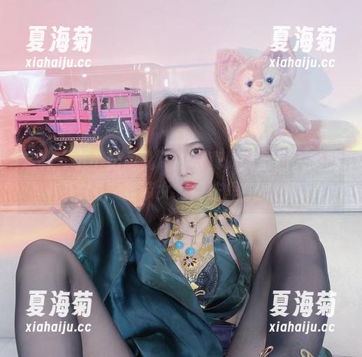 小小奶瓶儿 定制“小小奶瓶儿”的写真,完全陷入她的丝带女友魔法里
