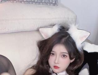 在线闲逛小小奶瓶儿的双人合集，遇见了不一样的乐趣！