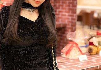 尤蜜荟 – 当Lucky沈欢欣定制校服，谁能抵御那一抹清纯的力量？