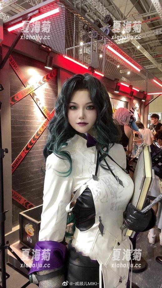 戚顾儿带来的水手服套图更新，感觉像是海浪轻轻拍打！
