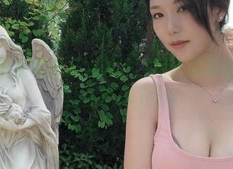 当裤里丝遇见抖娘利世，图库的精选总能让你惊掉下巴