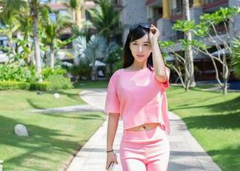 推女郎 – 网袜包围的李丽莎私拍：腿秀成了一种艺术吧？