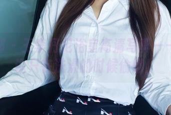 推女郎 – 王李丹尼浴室高清写真——别再说只在洗澡的时候偷懒！