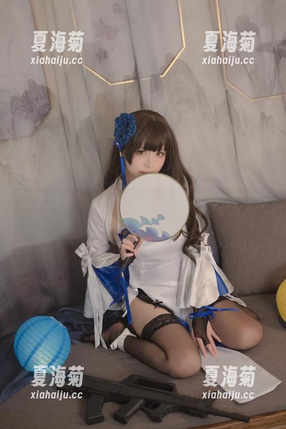 天天盯着星野saori短裙的私拍，内心的小剧场又开始了！