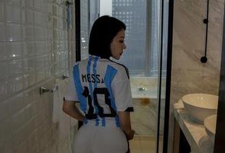 微密圈 – 果儿Victoria的漆皮女王高清合集，谁说女王不能俏皮？