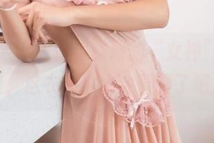 果团网 – 更新！陈雅漫的“女神”造型，诶，这衣服也太会显腰了吧。