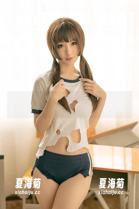 精选图集：桃良阿宅带你领略长腿的千种姿态，腿的舞台就该这么哗众取宠！