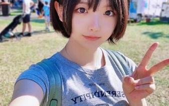 樱群的红裙作品从免费到入围，谁说真正的美只限于画框里？