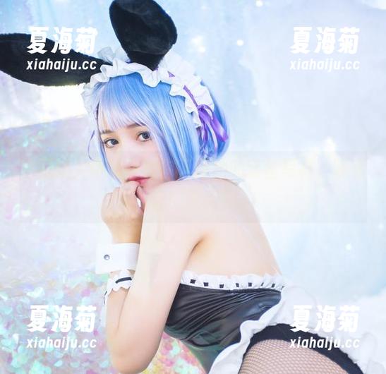 洛丽塔大哥才不怕你下载他的蕾丝写真，等着你的眼光瞧