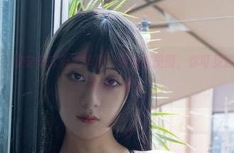最新的原图：浅安安打卡火华家，游泳变美丽，你可见过泳池里的“影后”吗？