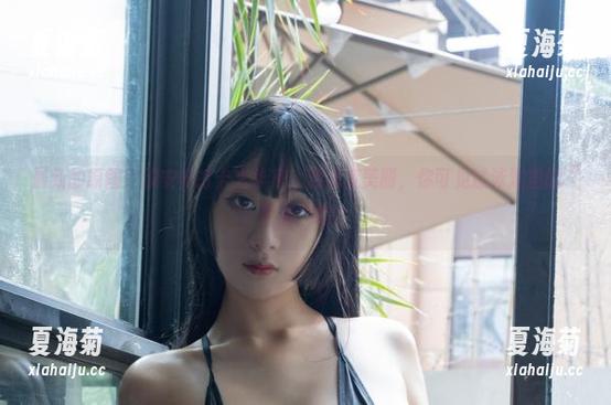 最新的原图：浅安安打卡火华家，游泳变美丽，你可见过泳池里的“影后”吗？