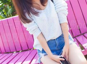 爱蜜社 – 一言不合就来！若彤boomboom的校服写真带你穿越课堂
