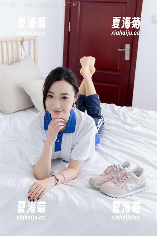 物恋传媒 - 原图里的女王佳琪，私拍毫无压力，神态就是她的实力！