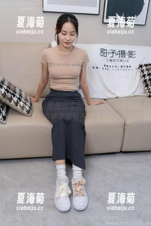甜予摄影-澜澜 甜予摄影 - 图册探奇:澜澜与她的黑棉袜,有种不明觉厉的气场!