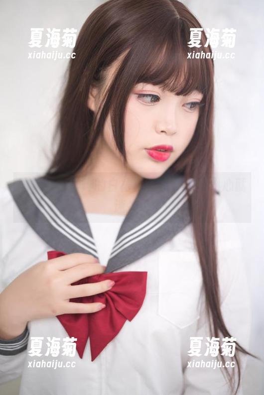 图集：白烨烨的白裙舞动着，一不小心就迷失了