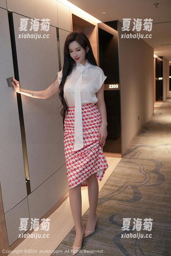 秀人网-九千柒柒 秀人网 - 九千柒柒的粉色写真更新:这次算我放了个大招?