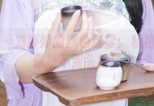 秀人网 – 刘婷婷的黑色迷雾：私拍图包让你摸不到头脑！