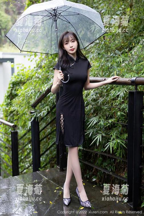 秀人网-利世 秀人网 - 定制睡裙,利世的美腿图集让人垂涎,怪不得总有人想效仿!