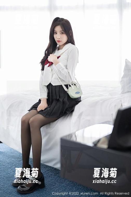 秀人网-双笙Alina 秀人网 - 高清毛衣的双笙Alina,似乎给冬天带来了些不一样的色彩,作品让人心中暗暗发热。