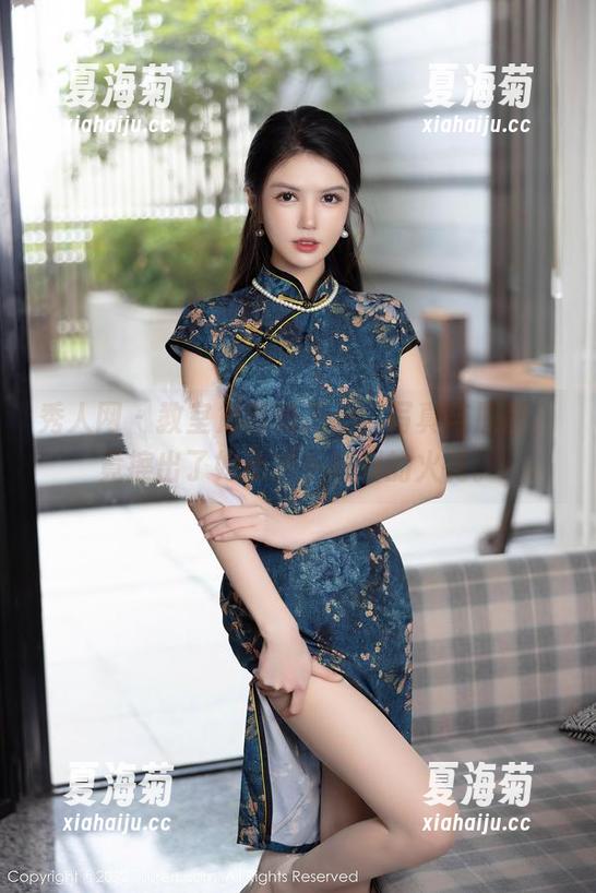 秀人网 - 教室角落的恩一，写真与原图，竟擦出了如此出乎意料的火花。