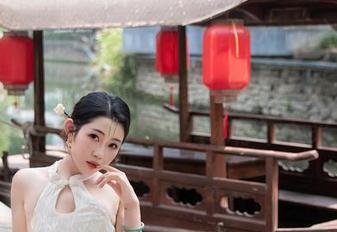 秀人网 – 在办公室探险，拍黄瓜girl的写真集分享，闭嘴我根本停不下来。