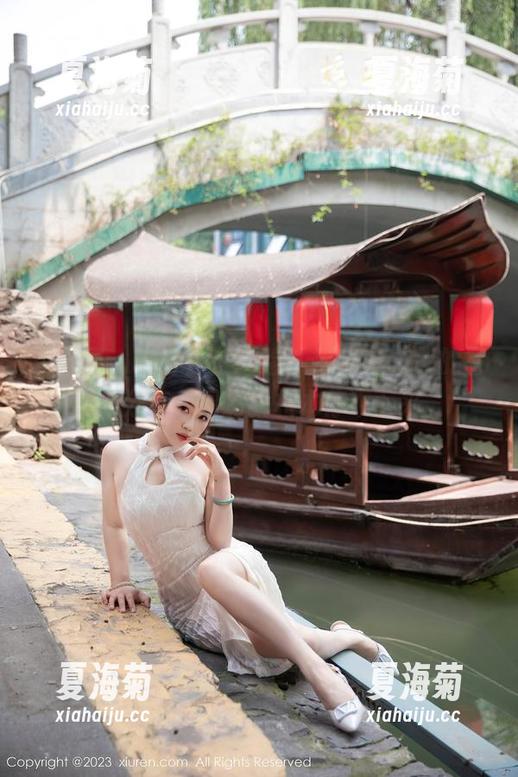 秀人网 - 在办公室探险，拍黄瓜girl的写真集分享，闭嘴我根本停不下来。