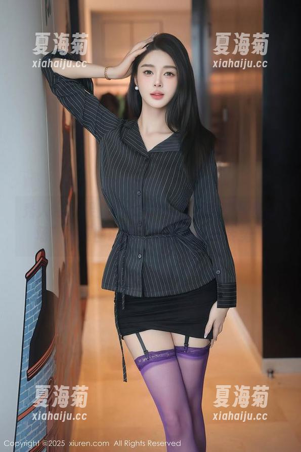 秀人网 - 果儿Victoria姐姐的“写真现场”，原图说话，比我还会摆姿势…