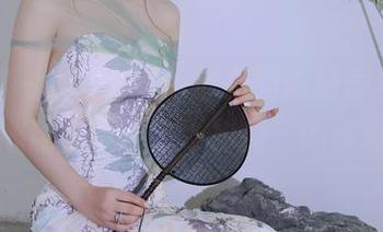秀人网 – 瑶瑶baby带来的最新蕾丝，不小心让我重温了“初见”的悸动？