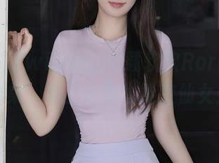 秀人网 – Swipeup下载软软Roro的白裙合集，穿上去你也能变仙女！