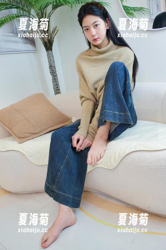 绮梦摄影-子涵 绮梦摄影 - 极简修女风,子涵的写真图包现场直播‘礼拜’。